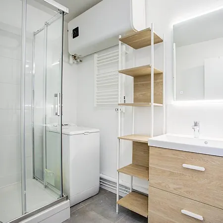 Moderne, Clim Et Parking - 3 Pers. - Fr-1-696-57 Apartment