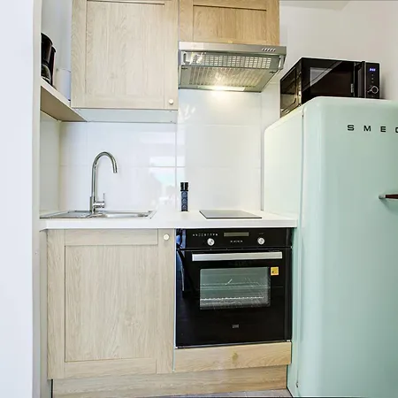 Moderne, Clim Et Parking - 3 Pers. - Fr-1-696-57 *